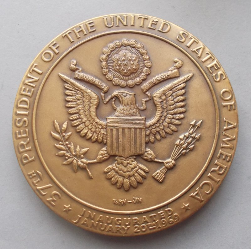 Post-Your-Presidential-And-Other-Campaign-Commemorative-Challenge-Coins-And-Tokens!